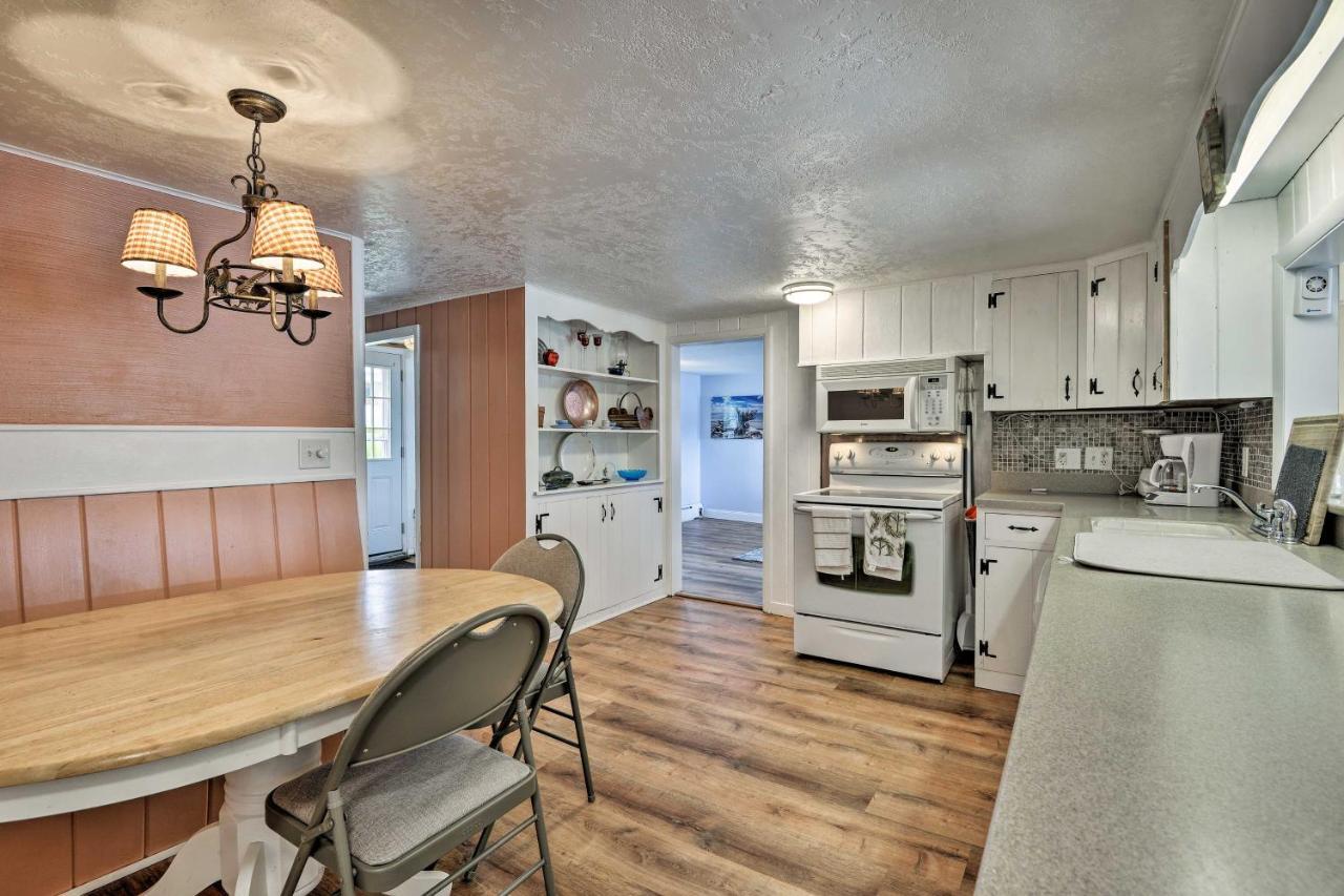 Family Cottage On Chaumont Bay, Walk To Downtown エクステリア 写真