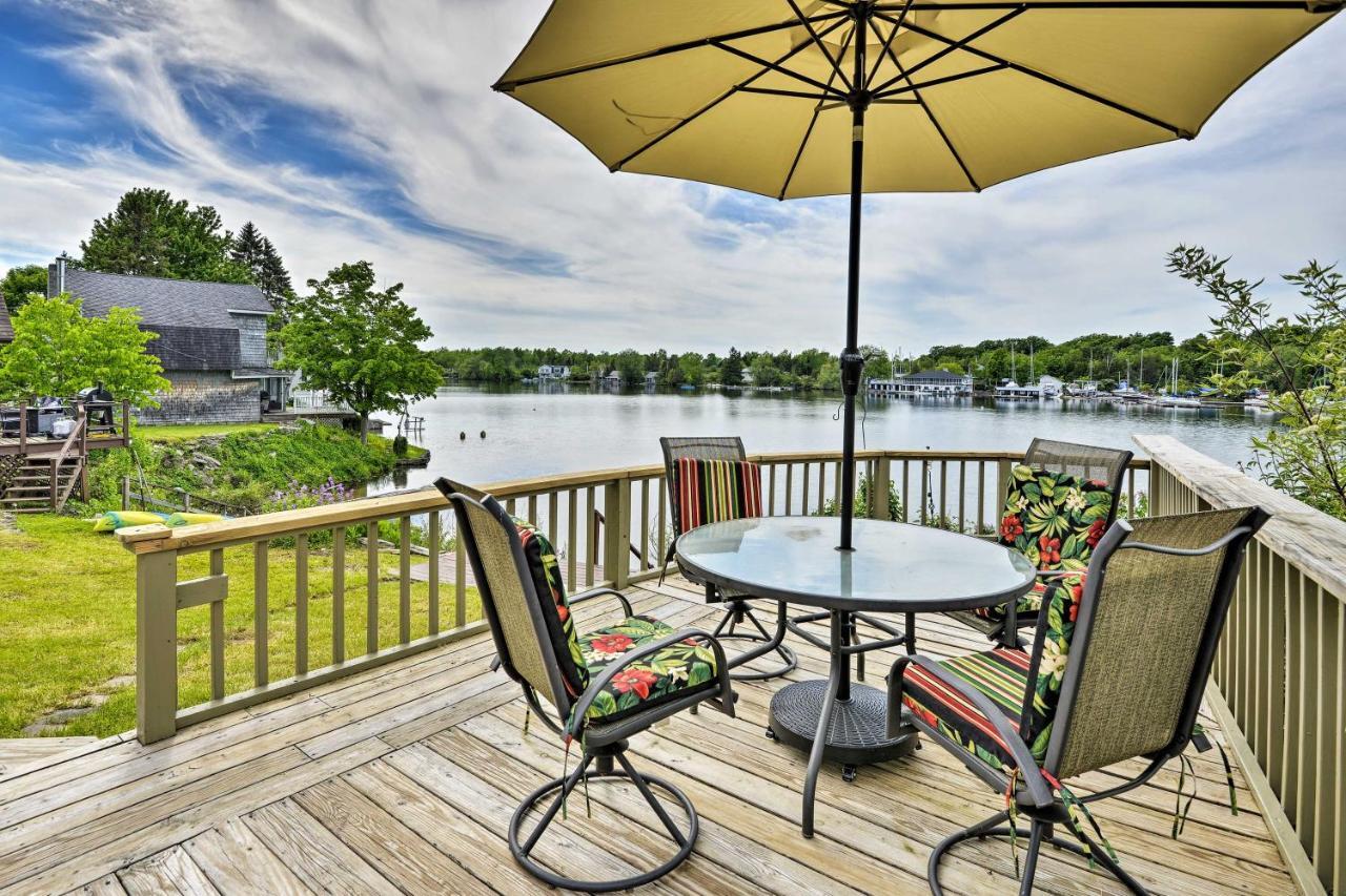 Family Cottage On Chaumont Bay, Walk To Downtown エクステリア 写真